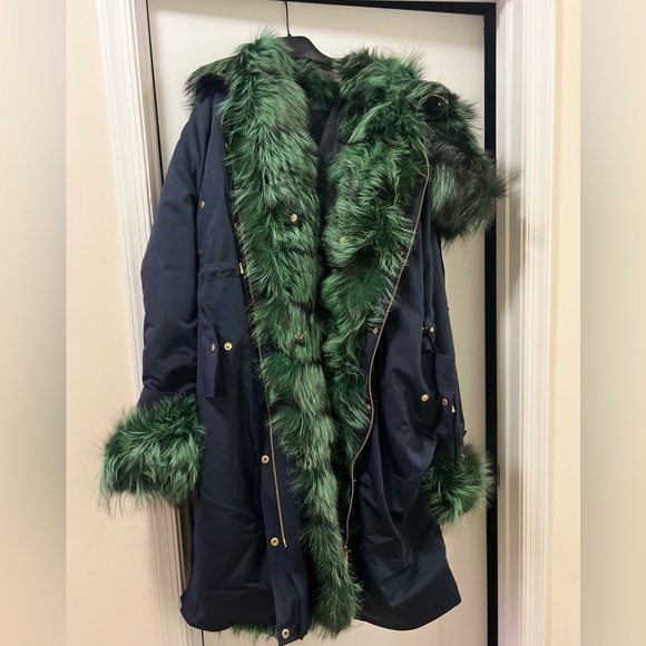 Ambiance Furs Send me an offer